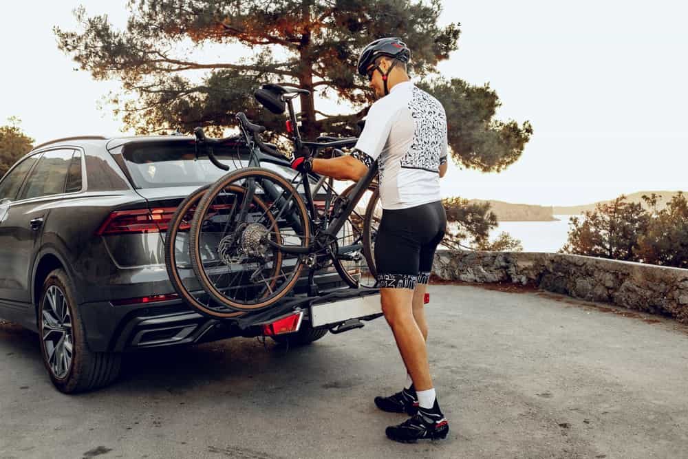 Car with Mountain bike racks