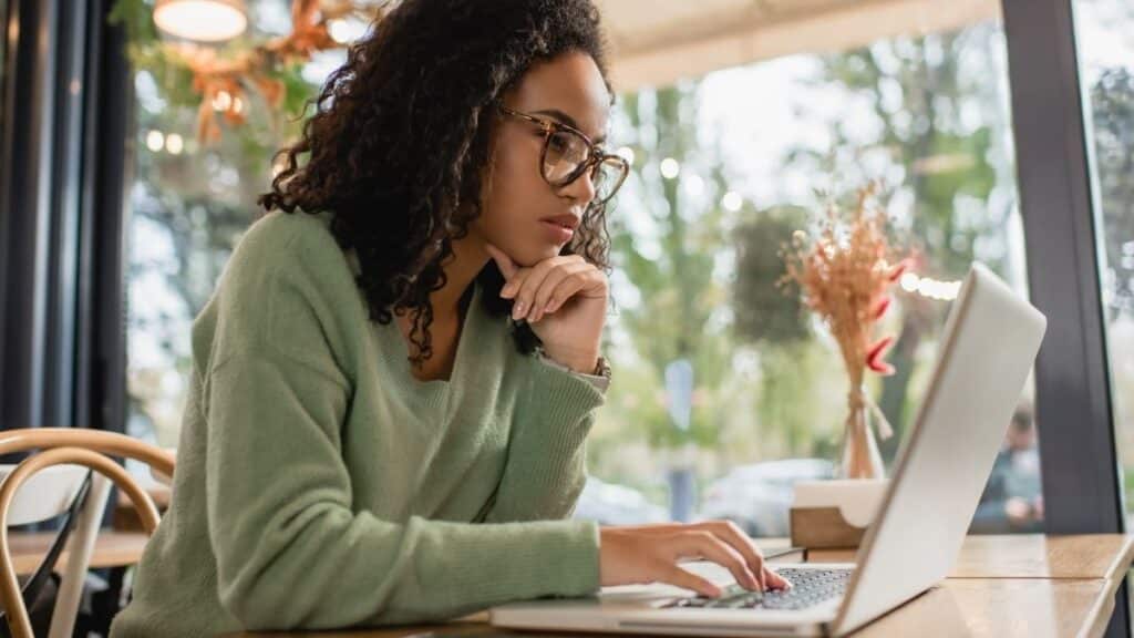 Woman asks online, 'How can I improve my credit score?'