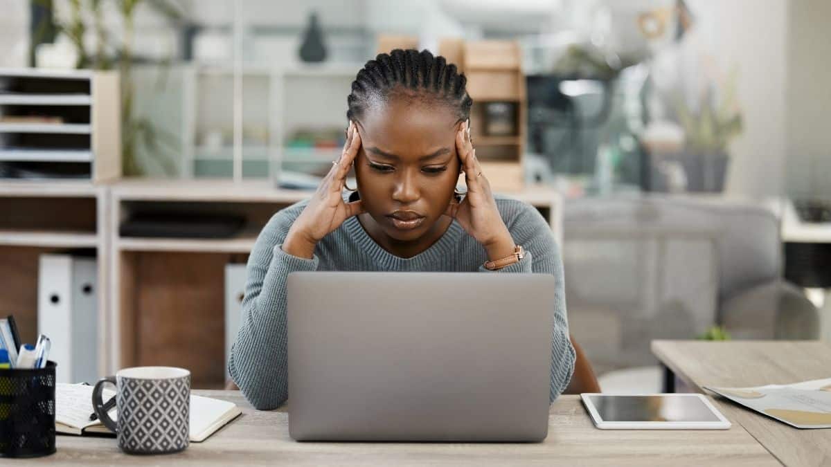Woman wonders how she can buy a car with bad credit