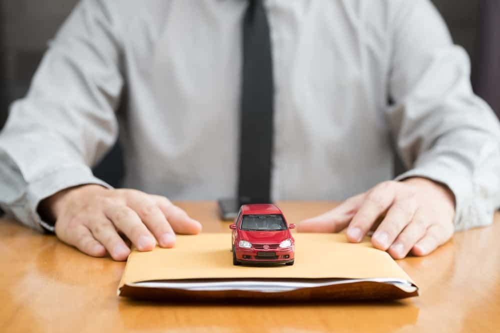 Documents needed when you sell your car with Weelee